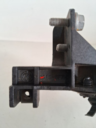 SUPORTE GUIA PARA LAMAS ESQ  FIAT LINEA 2010 A 2015 