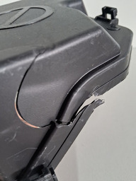 TAMPA CAIXA FUZIVEL HONDA CIVIC G10 2017 A 2021 DETALHE 