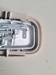 LUZ CORTESIA FORD KA 2015 A 2021 DETALHE 