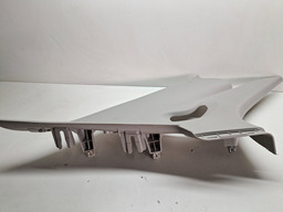 ACABAMENTO COLUNA TRASEIRA LADO ESQUERDO 2015 A 2021