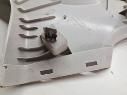 ACABAMENTO COLUNA TRASEIRA LADO ESQUERDO 2015 A 2021