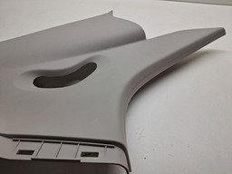 ACABAMENTO COLUNA TRASEIRA LADO ESQUERDO 2015 A 2021