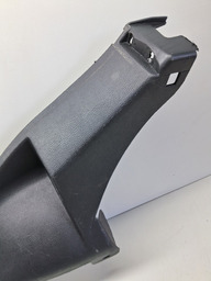 MOLDURA INFERIOR COLUNA BANCO TRAS ESQ FORD KA 2015 A 2021