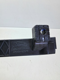 GUIA CANALETA VIDRO TRAS ESQ FORD KA 2015 A 2021 