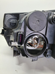 FAROL DIREITO SANDERO LOGAN 15/20 P/RETIRADA DE PEÇAS