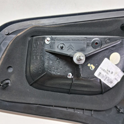 LANTERNA TAMPA LADO ESQUERDO CITROEN C3 2013 A 2019