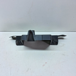 SUPORTE DEFLETOR ESQ RADIADOR RENAULT DUSTER 2015 A 2019