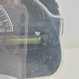 PAINEL INSTRUMENTO NISSAN VERSA 1.6 16V 2011 A 2015 DETALHE