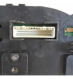 PAINEL INSTRUMENTO NISSAN VERSA 1.6 16V 2011 A 2015 DETALHE