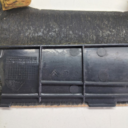 MOLDURA TETO SOLAR ESQ CITROËN C3 1.6 2013 A 2019 DETALHE