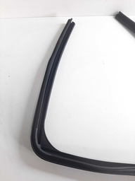 BORRACHA CANALETA VIDRO TRAS ESQUERDO CITROËN C3 2013 A 19