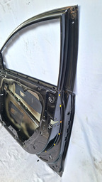 PORTA DIANT DIREITA AZERA 2012 A 16 PEQUENO DETALHE