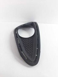 MOLDURA FAROL MILHA LADO DIREITO HB20 2012 A 2015