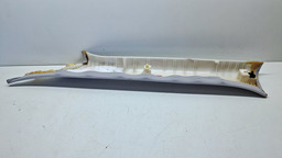 ACABAMENTO COLUNA PARABRISA LADO DIR  AZERA 2012 A 2015 