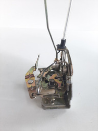 FECHADURA DIANTEIRA DIREITA VOLKSWAGEN GOL G2 G3 1999 A 03