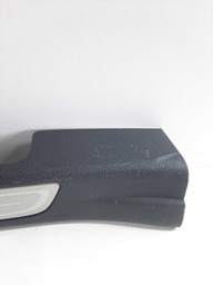 SOLEIRA PORTA DIANT ESQUERDA AZERA 2012 A 2016 DETALHE USO