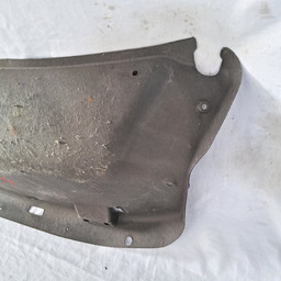 FORRO ACABAMENTO TAMPA TRAS AZERA  12 A 15 DETALHE