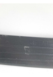 SOLEIRA PORTA TRAS ESQUERDA HYUNDAI AZERA 2012 A 16 DETALHE