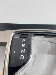 MOLDURA ALAVANCA MARCHA AZERA AUT 2012 A 2016 DETALHE USO