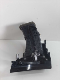 DIFUSOR AR LATERAL ESQUERDO HYUNDAI AZERA 2013 A 16 DETALHE