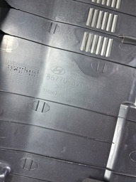 MOLDURA INTERNA INFERIOR TAMPA TRAS AZERA 3.0 2012 A 2016