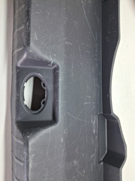 MOLDURA INTERNA INFERIOR TAMPA TRAS AZERA 3.0 2012 A 2016