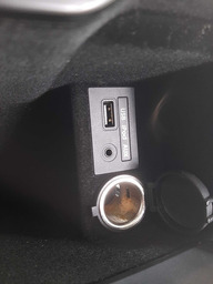 PORTA OBJETO CONSOLE CENTRAL AZERA 2012 A 2016 DETALHE USO