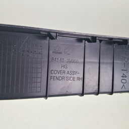 ACABAMENTO COBERTURA PARABARRO DIREITO AZERA 3.0 2012 A 16