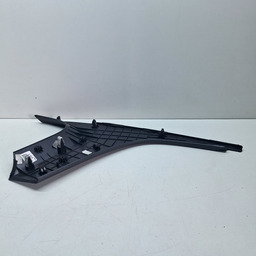 ACBAMENTO PORTA TRECO LADO ESQ AZERA 3.0 2012 A 16