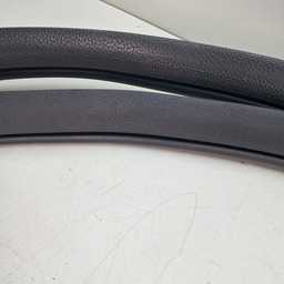 BORRACHA CARROCERIA DIANT DIREITA AZERA 2012 A 2016