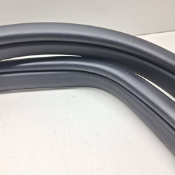 BORRACHA CARROCERIA DIANT DIREITA AZERA 2012 A 2016