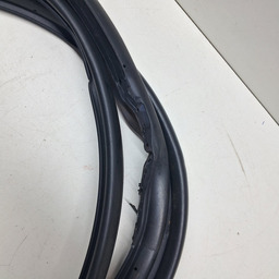 BORRACHA PORTA TRASEIRA DIREITA (CARROCERIA) AZERA 12 A 2017