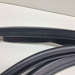 BORRACHA PORTA TRASEIRA DIREITA (CARROCERIA) AZERA 12 A 2017