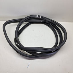 BORRACHA CARROCERIA DIANTEIRA ESQUERDA AZERA 3.0 2012 A 16