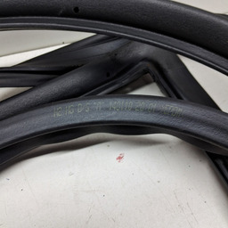 CANALETA VIDRO PORTA TRASEIRA ESQUERDA AZERA 2012 A 2017