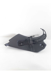 ACABAMENTO INFERIOR DIREITO HYUNDAI AZERA 2012 A 16 DETALHE