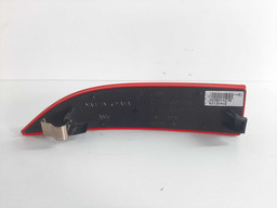 REFLETOR DIREITO PARACHOQUE TRASEIRO SANDERO 2016 A 2023