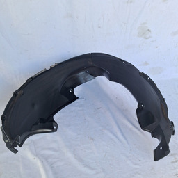 PARABARRO TRASEIRO DIREITO KIA OPIRUS 3.8 2007 2008 DETALHE