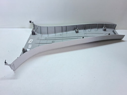 ACABAMENTO INFERIOR COLUNA CENTRAL DIR KIA OPIRUS 2007 2008