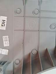 ACABAMENTO INFERIOR COLUNA CENTRAL DIR KIA OPIRUS 2007 2008