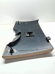 TAMPA INFERIOR PAINEL DISCOVERY 4 3.0 2012 A 2016 DETALHE 