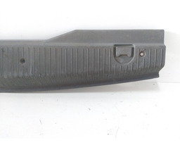 MOLDURA INFERIOR PORTA MALA CHEVROLET MERIVA 2003 A 2012 