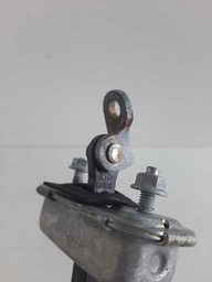 LIMITADOR PORTA TRASEIRO ESQUERDO KIA OPIRUS 2008