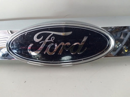 MOLDURA CROMADA GRADE SUPERIOR FUSION 2006 A 2009 DETALHE