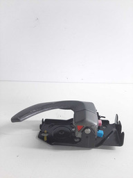 MAÇANETA INTERNA DIANTEIRA ESQUERDA OPIRUS 2008 DETALHE USO