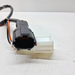 LUZ PLACA TRAS DIR KIA OPIRUS 3.8 2007 2008 