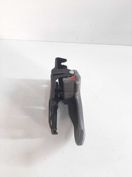 MAÇANETA INTERNA DIANTEIRA DIREITA OPIRUS 2008 DETALHE USO