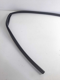 BORRACHA CANALETA VIDRO DIANTEIRA DIREITA KIA OPIRUS 2008