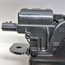 FECH TAMPA TR. LOGAN SANDERO DUSTER CAPTUR FLUENCE ZOE KICKS