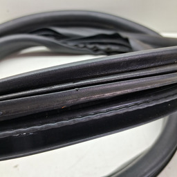 BORRACHA PORTA TRASEIRA DIREITA (CARROCERIA) SANDERO 2015/